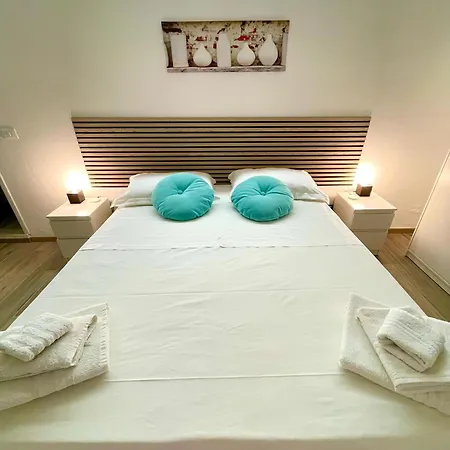 Attico Acqua Marina Apartment *